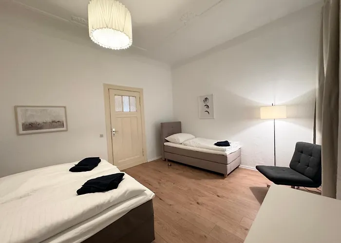 Be In At Charlottenburg Castle Daire