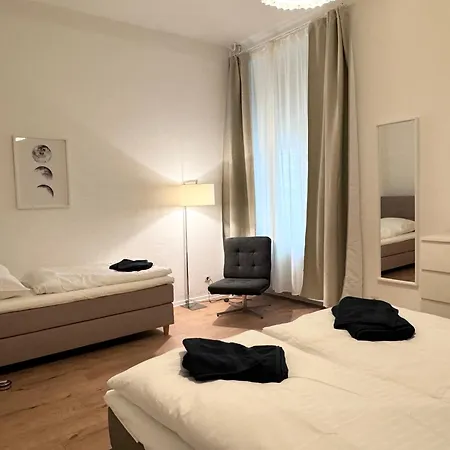 Be In At Charlottenburg Castle Βερολίνο