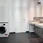 Be In At Charlottenburg Castle Apartmán