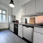 Be In At Charlottenburg Castle Apartmán Berlín