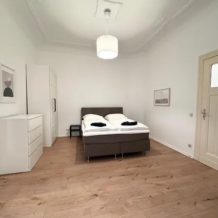 Be In At Charlottenburg Castle * Berlin